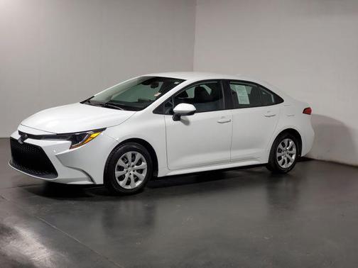 White 2022 Toyota Corolla LE