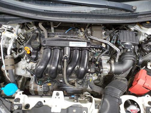 Platinum White Pearl 2020 Honda Fit LX