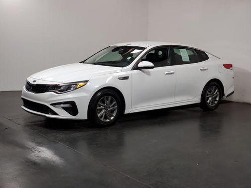 Snow White Pearl 2019 Kia Optima LX