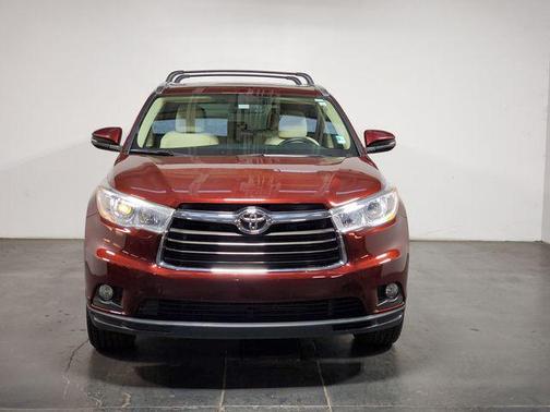 Ooh La La Rouge Mica 2015 Toyota Highlander XLE
