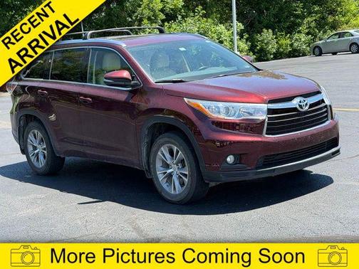 Ooh La La Rouge Mica 2015 Toyota Highlander XLE