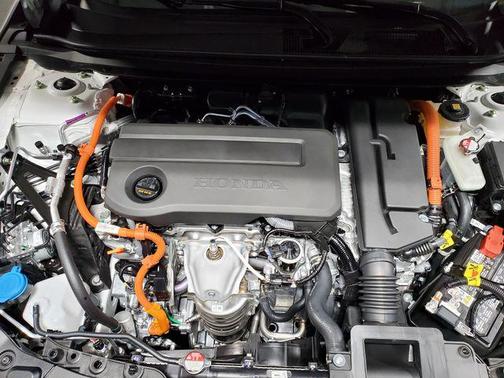 Platinum White Pearl 2026 Honda Accord Hybrid EX-L