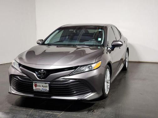 Predawn Gray Mica 2018 Toyota Camry XLE