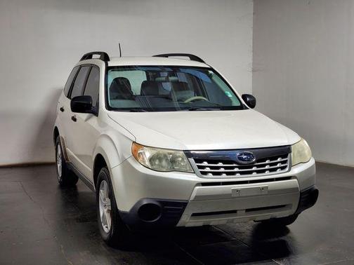 Satin White Pearl 2012 Subaru Forester 2.5X