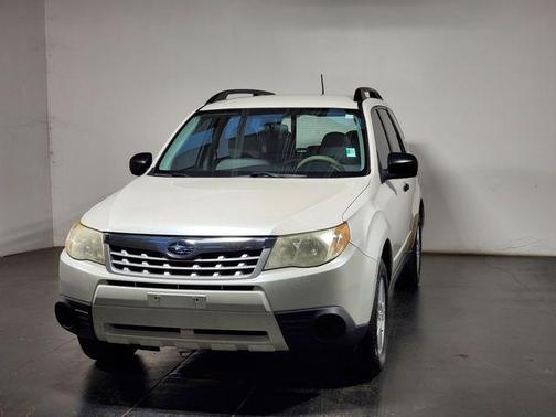 Satin White Pearl 2012 Subaru Forester 2.5X