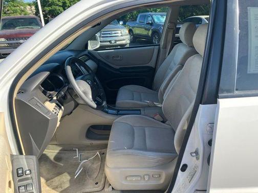 Super White 2002 Toyota Highlander Base