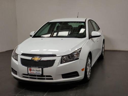 Summit White 2013 Chevrolet Cruze ECO