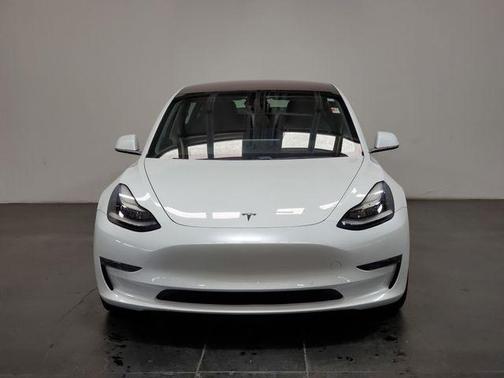 Pearl White Multi-Coat 2019 Tesla Model 3 Long Range