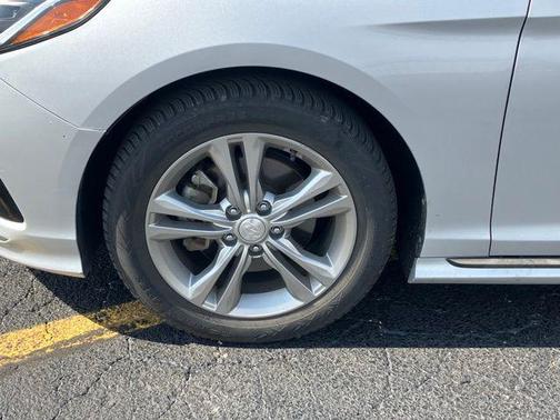 Symphony Silver 2018 Hyundai SONATA Sport