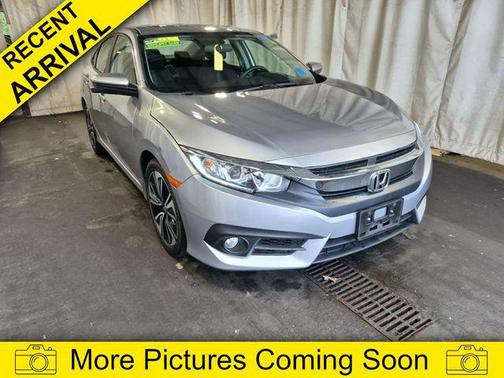 Lunar Silver Metallic 2018 Honda Civic EX-T