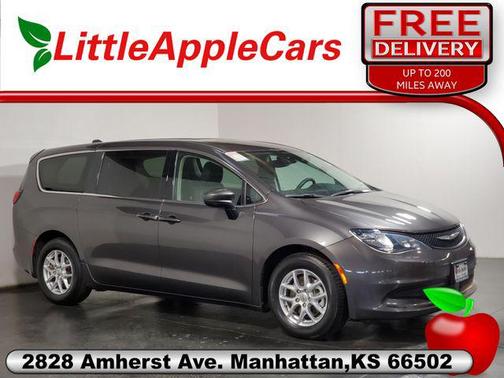 Granite Crystal Metallic Clearcoat 2023 Chrysler Voyager LX