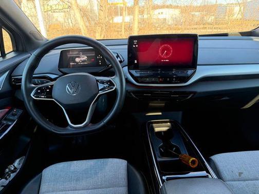 2023 Volkswagen ID.4 Pro