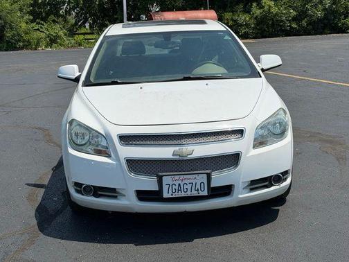 Summit White 2009 Chevrolet Malibu LTZ