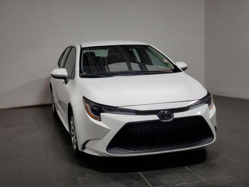White 2022 Toyota Corolla LE