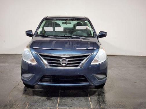2015 Nissan Versa 1.6 SV