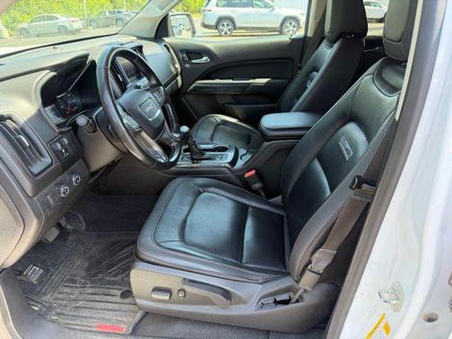 Summit White 2019 GMC Canyon All Terrain