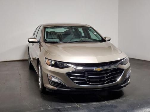 Mineral Gray Metallic 2022 Chevrolet Malibu FWD LT