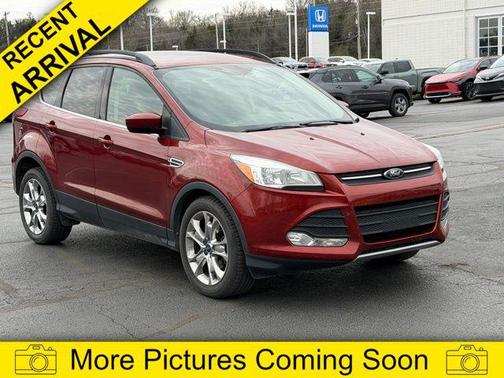 Sunset 2016 Ford Escape SE