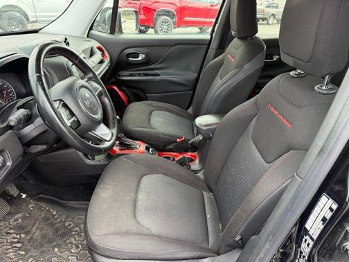 2015 Jeep Renegade Trailhawk