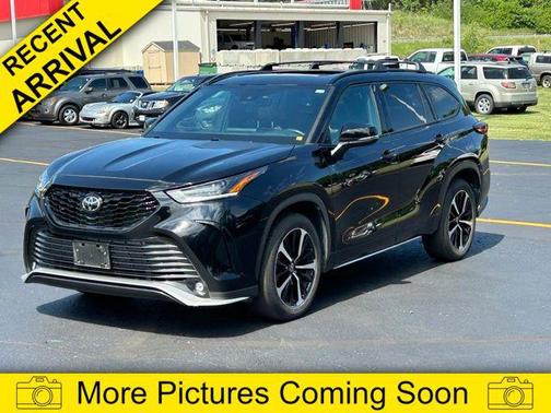 2022 Toyota Highlander XSE