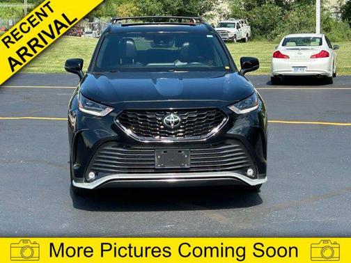 2022 Toyota Highlander XSE