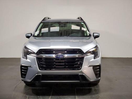 Ice Silver Metallic 2025 Subaru Ascent Premium 7-Passenger