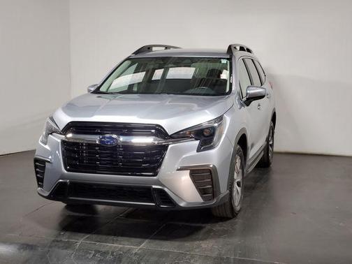Ice Silver Metallic 2025 Subaru Ascent Premium 7-Passenger