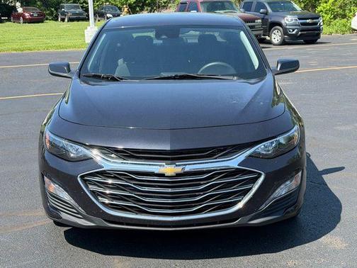 Dark Ash Metallic 2023 Chevrolet Malibu FWD 1LT