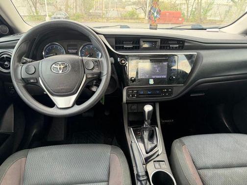 Barcelona Red Metallic 2018 Toyota Corolla LE