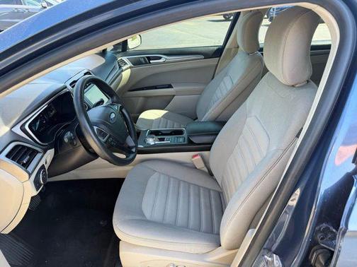 Blue Metallic 2019 Ford Fusion Hybrid SE