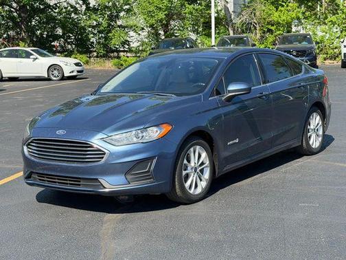 Blue Metallic 2019 Ford Fusion Hybrid SE