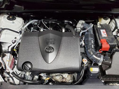 Wind Chill Pearl/Midnight Black Metallic 2023 Toyota Camry TRD