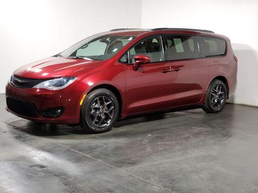 2018 Chrysler Pacifica Touring Plus