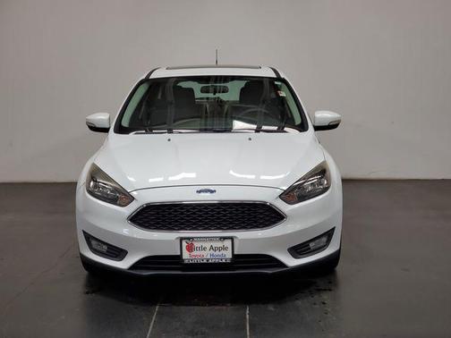 Oxford White 2018 Ford Focus SEL