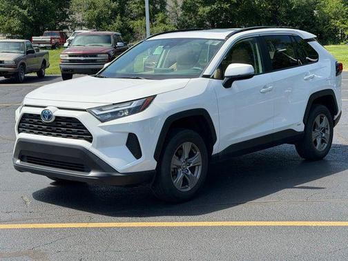 Ice Cap 2023 Toyota RAV4 Hybrid XLE