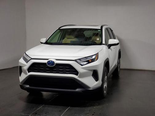 Ice Cap 2023 Toyota RAV4 Hybrid XLE