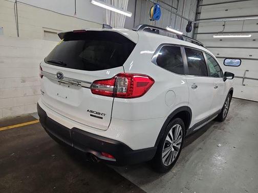 Crystal White Pearl 2021 Subaru Ascent Touring 7-Passenger