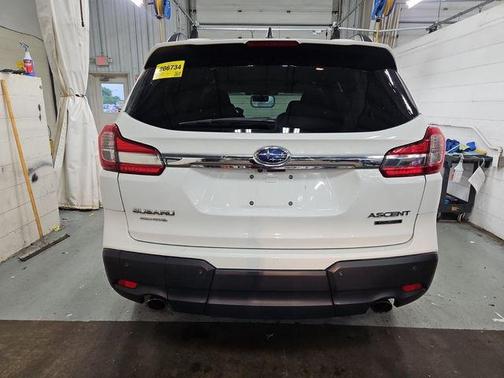 Crystal White Pearl 2021 Subaru Ascent Touring 7-Passenger