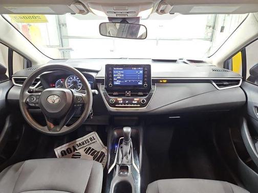 Classic Silver Metallic 2020 Toyota Corolla LE