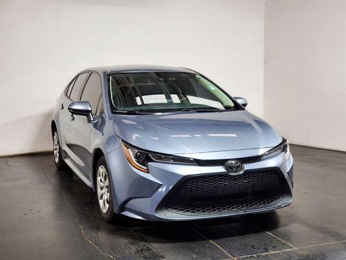Classic Silver Metallic 2020 Toyota Corolla LE