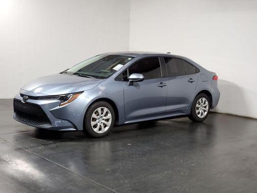 Classic Silver Metallic 2020 Toyota Corolla LE