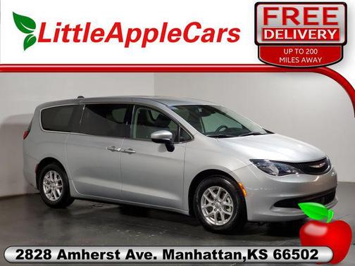 Silver Mist Clearcoat 2023 Chrysler Voyager LX