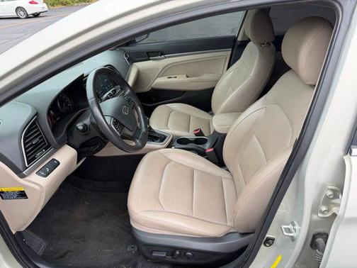 2017 Hyundai ELANTRA Limited