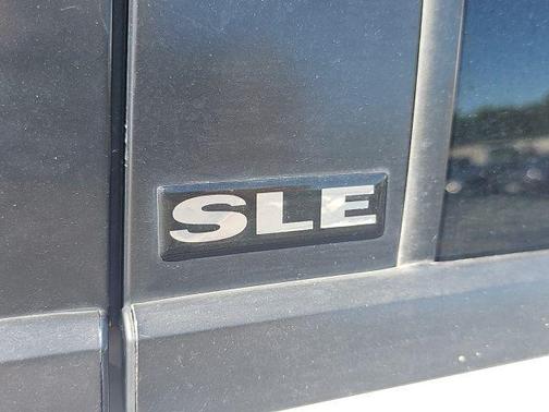 Summit White 2002 GMC Envoy SLE