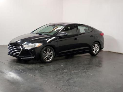 Phantom Black 2017 Hyundai ELANTRA SE