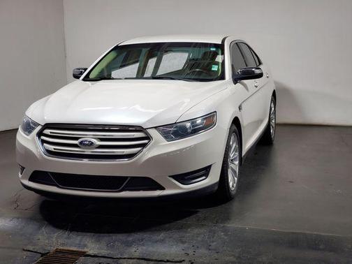 2015 Ford Taurus Limited