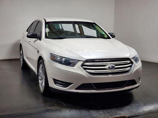 2015 Ford Taurus Limited