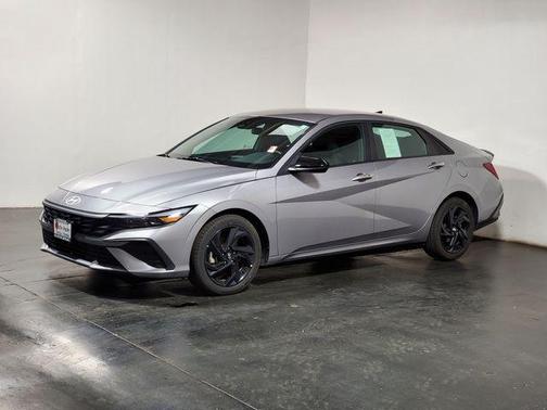 Fluid Metal 2026 Hyundai ELANTRA Sport