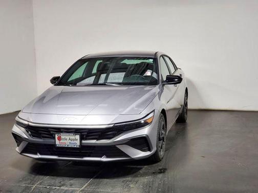 Fluid Metal 2026 Hyundai ELANTRA Sport