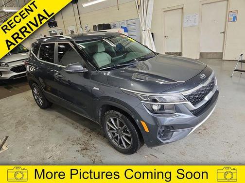 Gravity Gray 2021 Kia Seltos EX